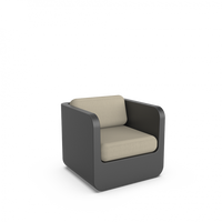 Кресло Grace с подушками черный / аксессуар бежевый