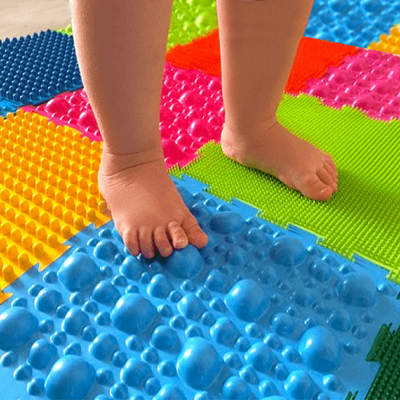 Модульный развивающий орто коврик для массажа ног детей